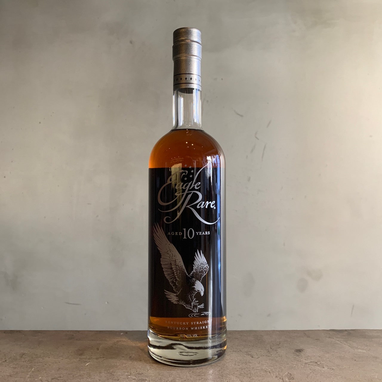 EAGLE RARE AGED 10 YEARS-イーグル レア 10年- – & SPIRITS