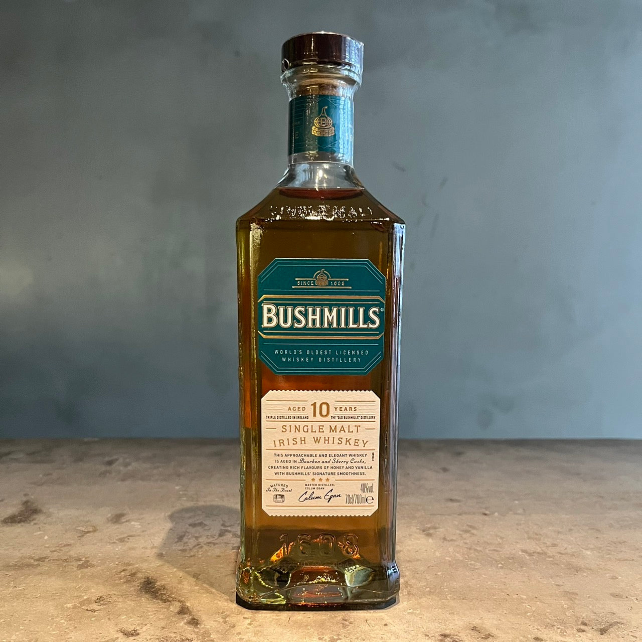 BUSHMILLS AGED 10 YEARS -ブッシュミルズ 10年- – & SPIRITS