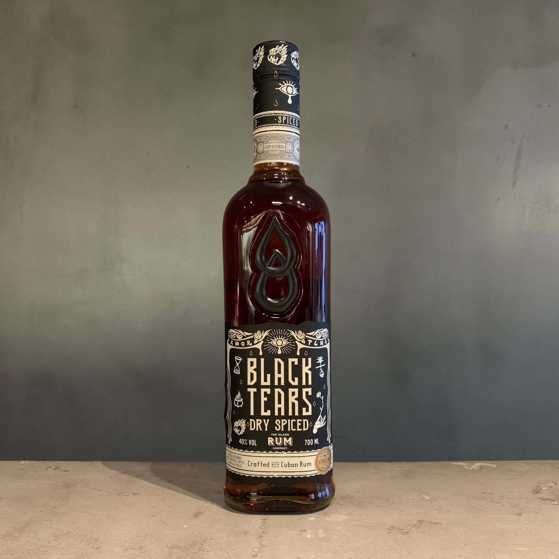 BLACK TEARS DRY SPICED RUMブラックティアーズ スパイスド ラム & SPIRITS