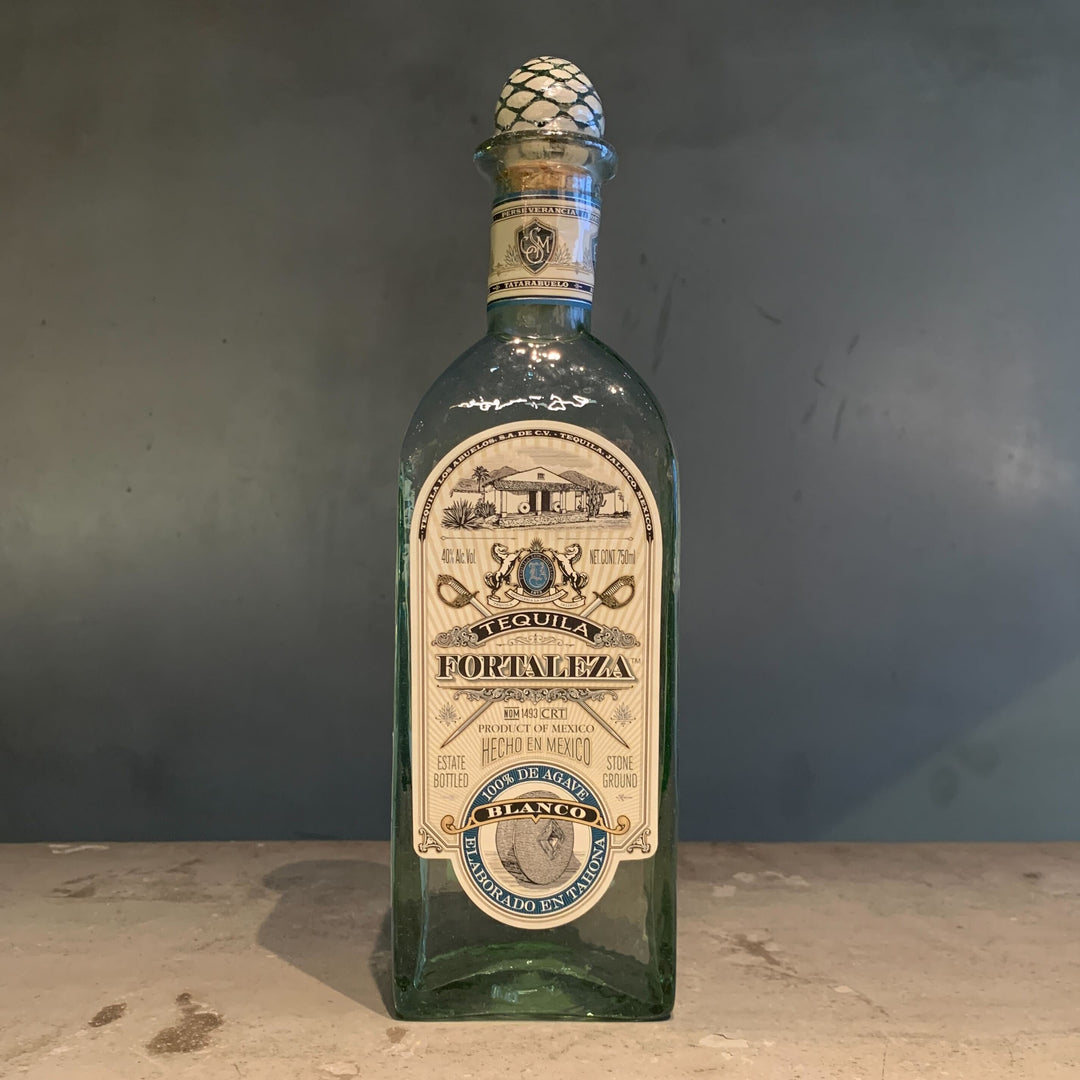 FORTALEZA テキーラ BLANCO 750ml IMG_8868_1080x.jpg?v=1661473319